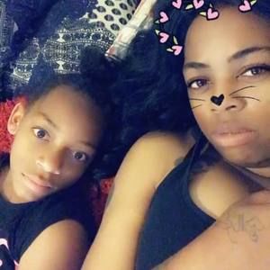 Meet your Posher, Sahra